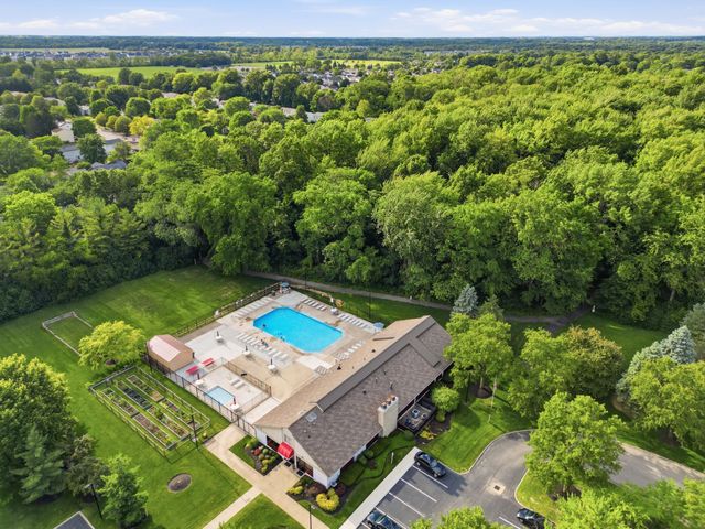 1882 Bennigan Drive, 100C, Hilliard, OH 43026