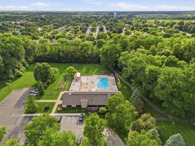 1882 Bennigan Drive, 100C, Hilliard, OH 43026