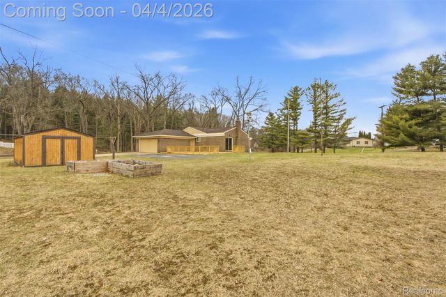 700 Bald Eagle Lake Road, Ortonville Village, MI 48462