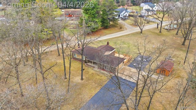 700 Bald Eagle Lake Road, Ortonville Village, MI 48462