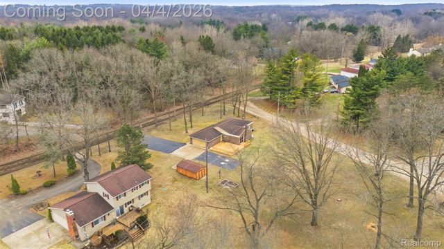 700 Bald Eagle Lake Road, Ortonville Village, MI 48462