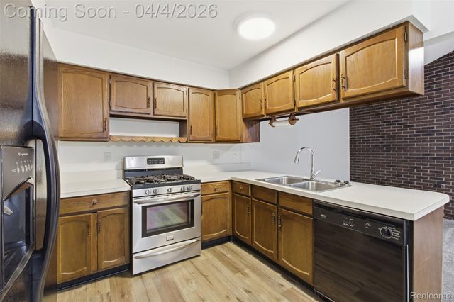 700 Bald Eagle Lake Road, Ortonville Village, MI 48462