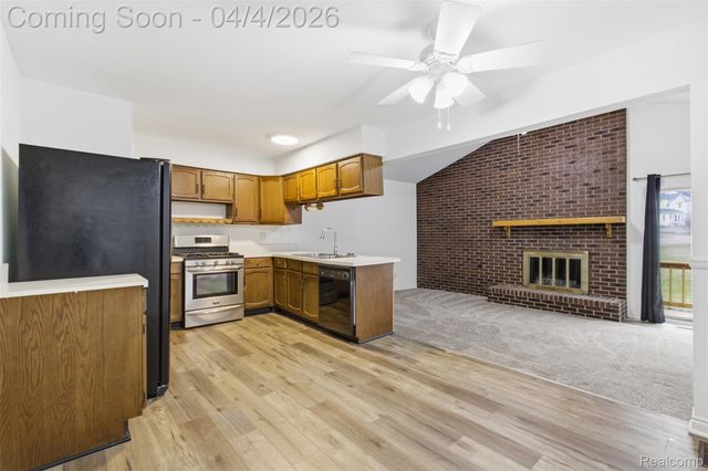 700 Bald Eagle Lake Road, Ortonville Village, MI 48462