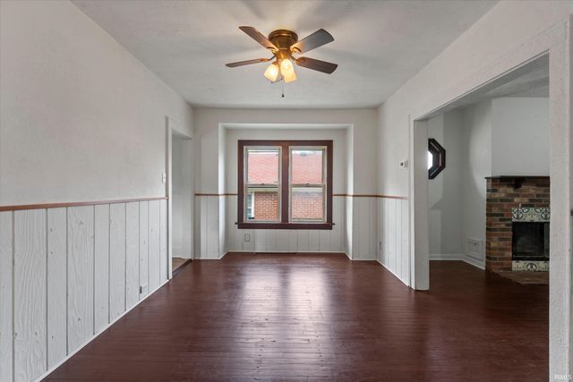 809 E Victoria Street, South Bend, IN 46614