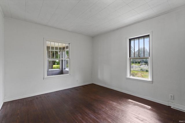 809 E Victoria Street, South Bend, IN 46614