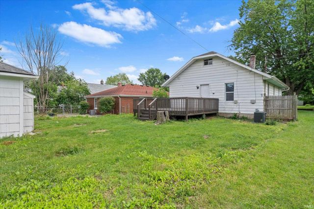 809 E Victoria Street, South Bend, IN 46614