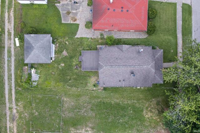 809 E Victoria Street, South Bend, IN 46614