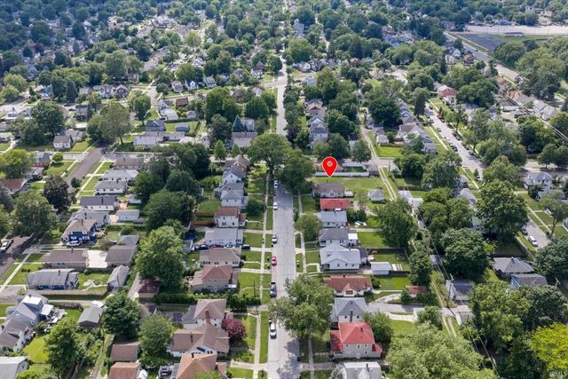 809 E Victoria Street, South Bend, IN 46614