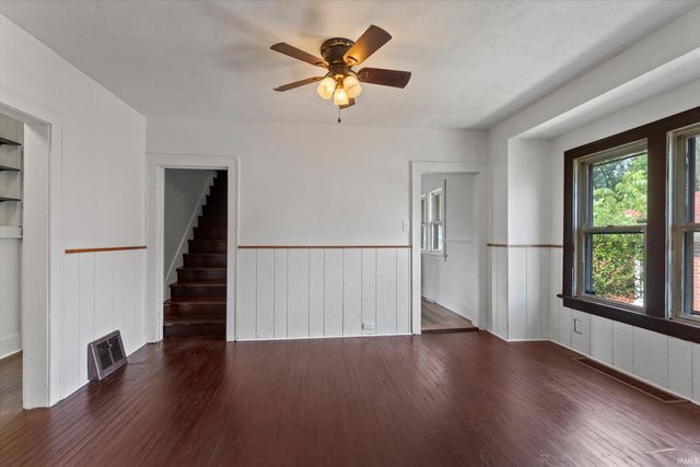 809 E Victoria Street, South Bend, IN 46614