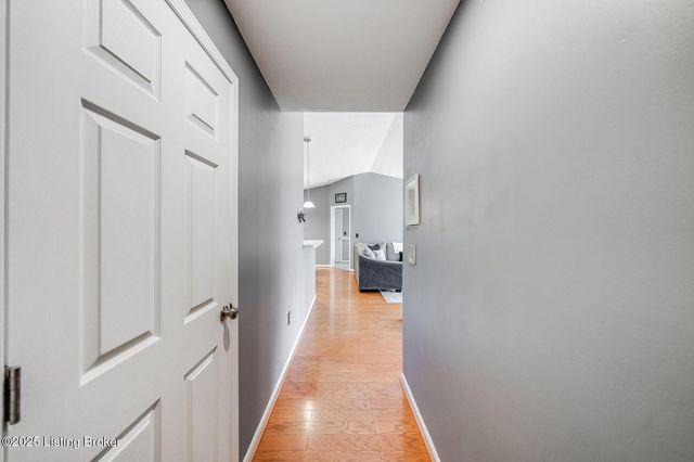 3501 Lennox View Ct 310, Louisville, KY 40299