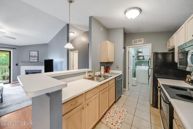 3501 Lennox View Ct 310, Louisville, KY 40299