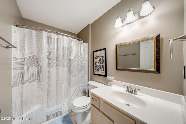 3501 Lennox View Ct 310, Louisville, KY 40299