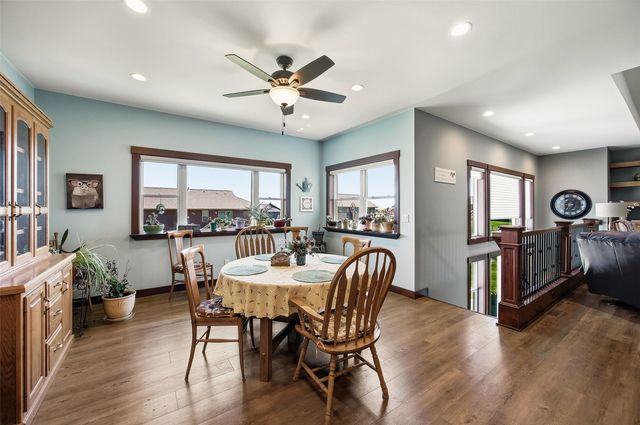 2791 Creekview Trail, Palo, IA 52324