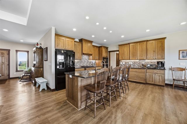 2791 Creekview Trail, Palo, IA 52324