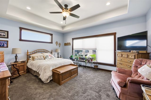 2791 Creekview Trail, Palo, IA 52324