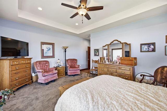 2791 Creekview Trail, Palo, IA 52324