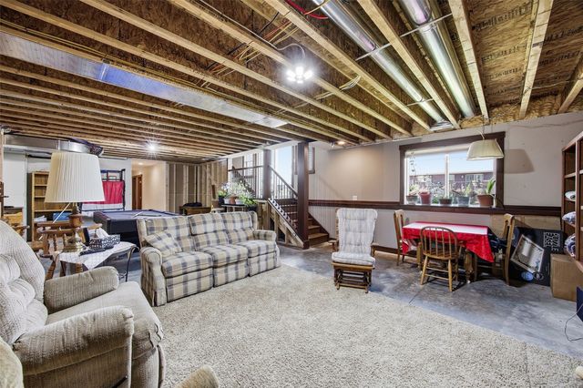 2791 Creekview Trail, Palo, IA 52324