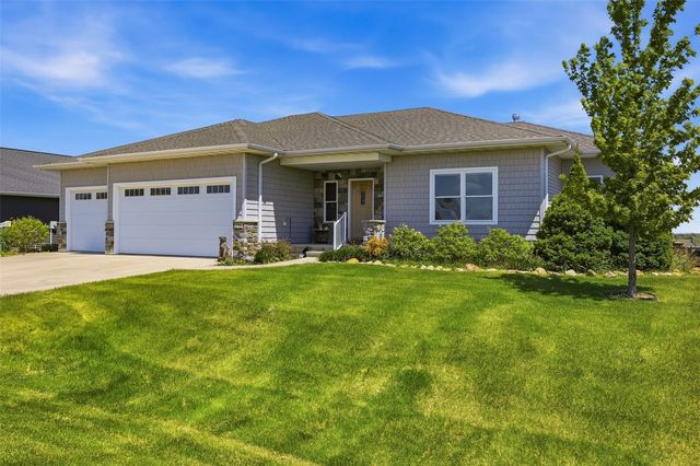 2791 Creekview Trail, Palo, IA 52324