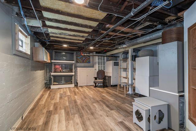 329 W Main Street, Barrington, IL 60010
