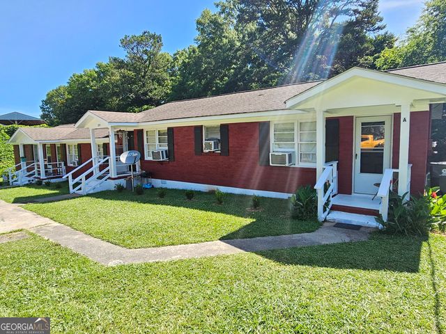 220 Greenbriar Drive, Cedartown, GA 30125