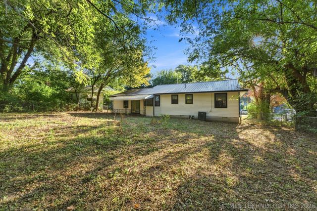 426 S Fairland Avenue, Coweta, OK 74429