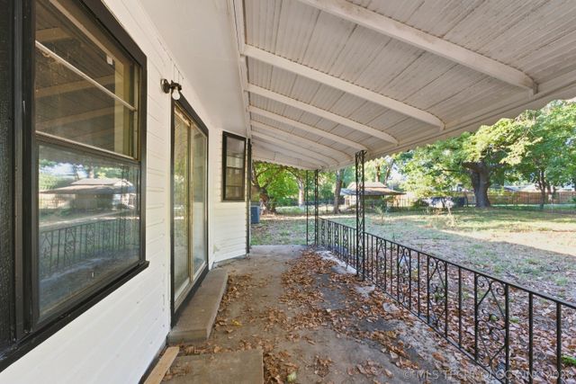 426 S Fairland Avenue, Coweta, OK 74429
