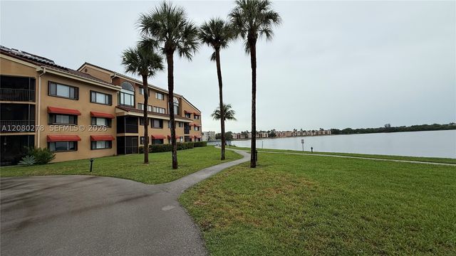 15525 Miami Lakeway N 206, Miami Lakes, FL 33014