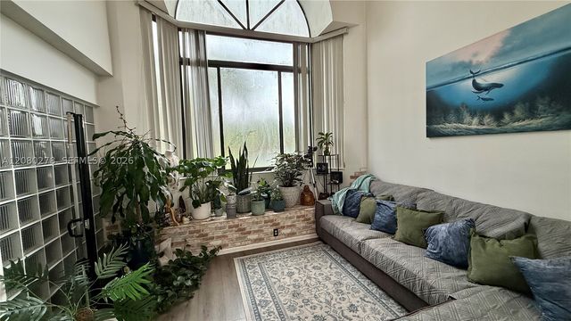 15525 Miami Lakeway N 206, Miami Lakes, FL 33014