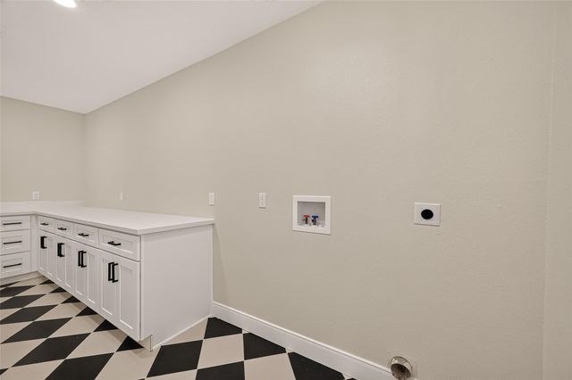 349 Dawn Hill Drive, Friendswood, TX 77546
