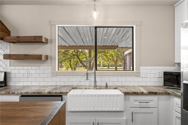 2511 Arbor Drive, Bryan, TX 77802