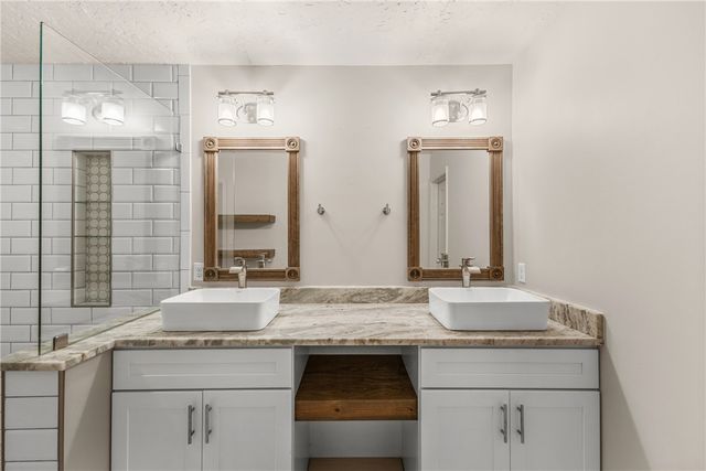 2511 Arbor Drive, Bryan, TX 77802