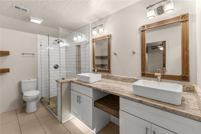 2511 Arbor Drive, Bryan, TX 77802