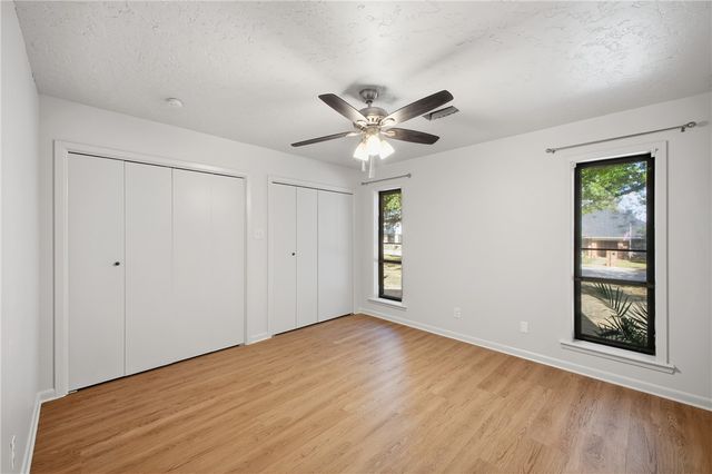 2511 Arbor Drive, Bryan, TX 77802