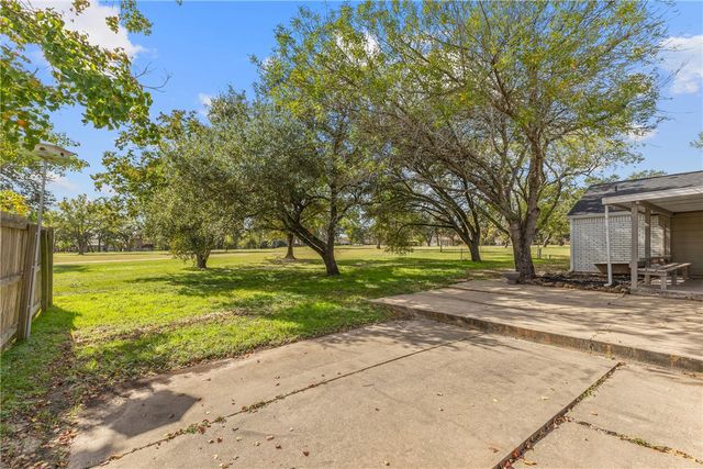 2511 Arbor Drive, Bryan, TX 77802