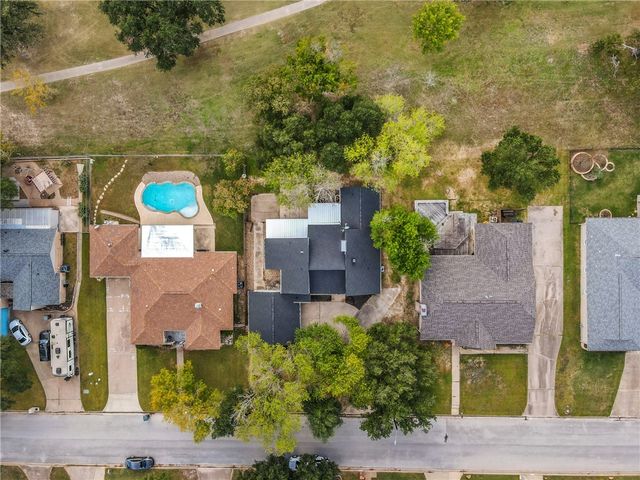 2511 Arbor Drive, Bryan, TX 77802