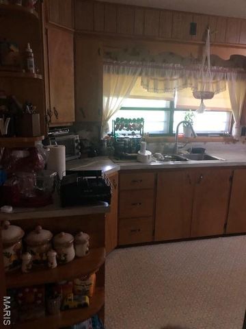 21925 Teak Lane, St Robert, MO 65584