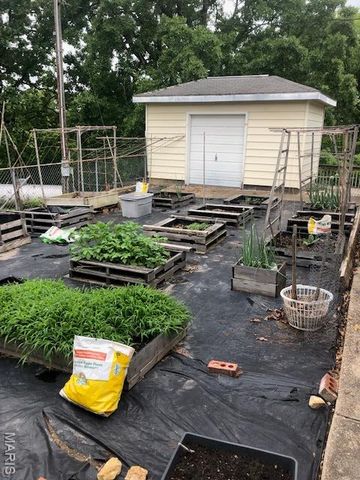 21925 Teak Lane, St Robert, MO 65584