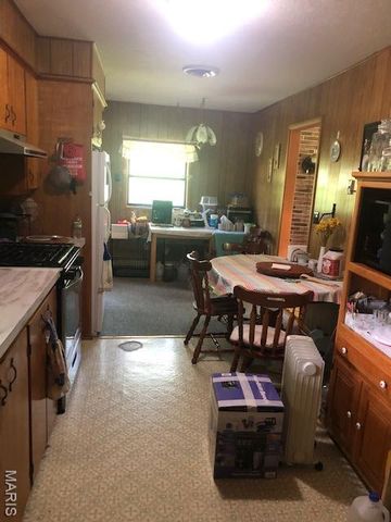 21925 Teak Lane, St Robert, MO 65584