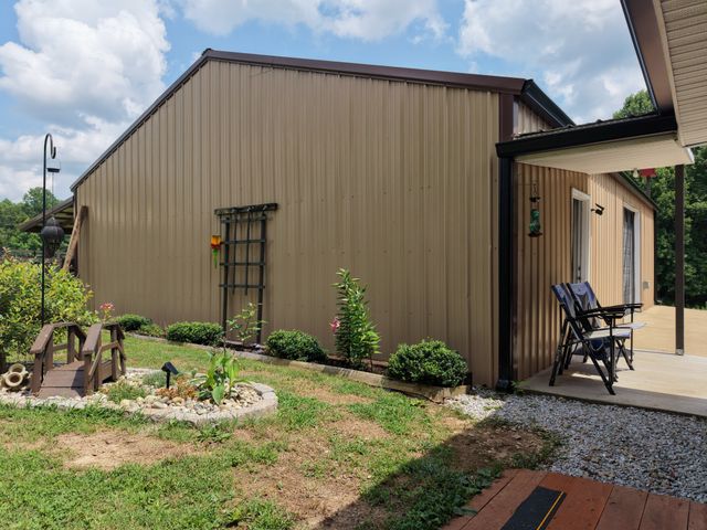88 Kidd Rd, Lawrenceburg, TN 38464