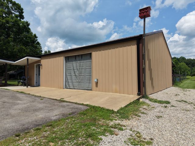 88 Kidd Rd, Lawrenceburg, TN 38464