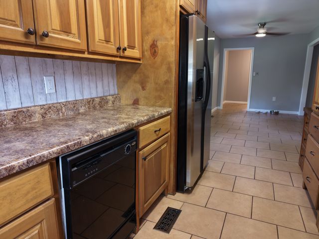 88 Kidd Rd, Lawrenceburg, TN 38464