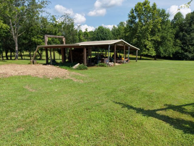 88 Kidd Rd, Lawrenceburg, TN 38464