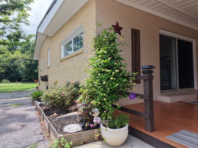 88 Kidd Rd, Lawrenceburg, TN 38464