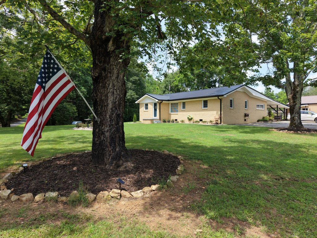 88 Kidd Rd, Lawrenceburg, TN 38464