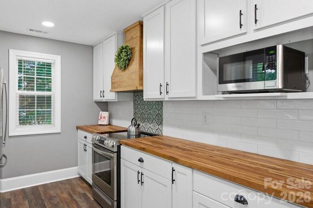 9505 Sweetbay Court, Waxhaw, NC 28173