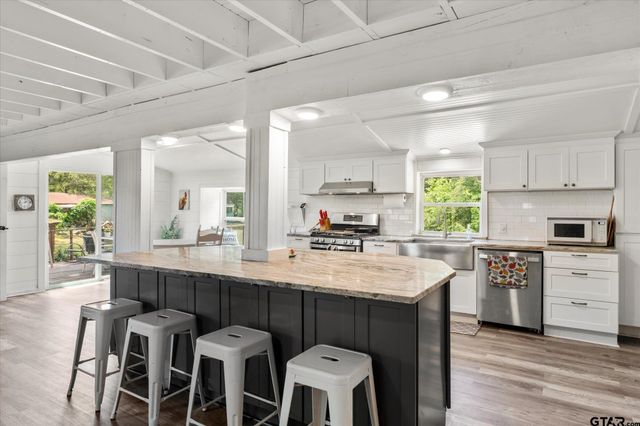 7928 FM 127, Mount Pleasant, TX 75455