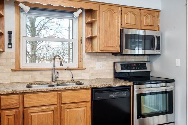 114 BUNN Drive, Rockton, IL 61072