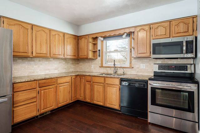 114 BUNN Drive, Rockton, IL 61072