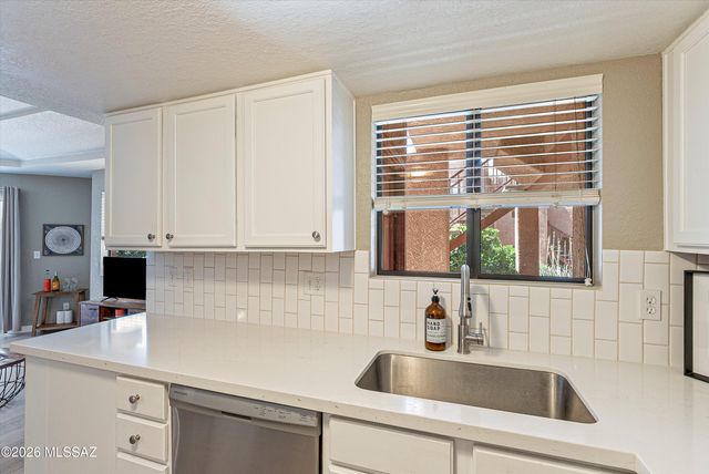 5051 N Sabino Canyon Rd Unit 1120, Tucson, AZ 85750