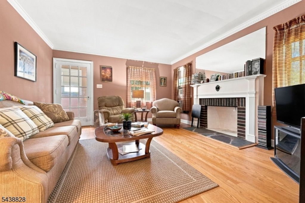 5 Plymouth Rd, Nutley Twp., NJ 07110 — photo 2